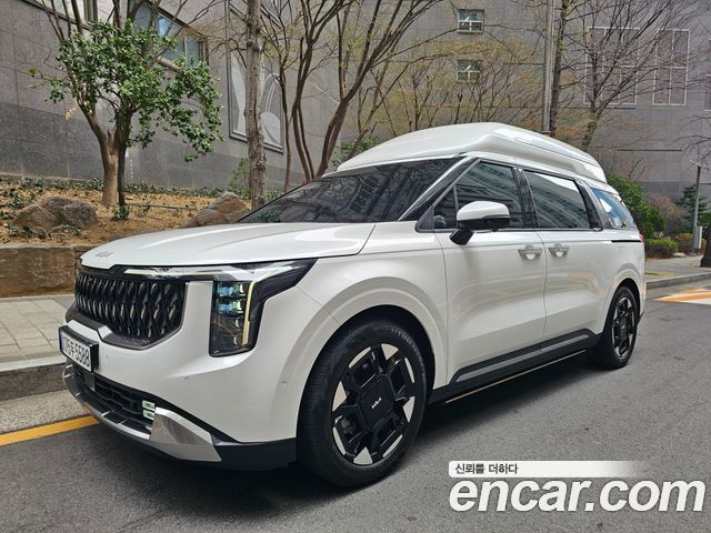 Kia Carnival (IV) HEV 9-Seater Hi-Limousine (Special vehicle)