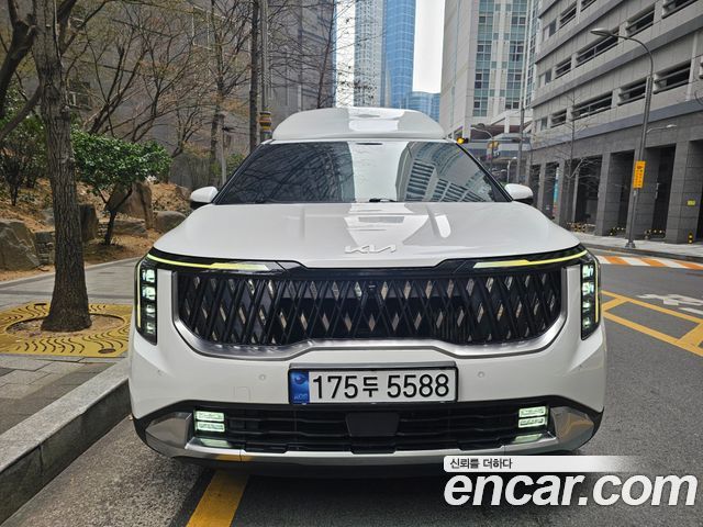 Kia Carnival (IV) HEV 9-Seater Hi-Limousine (Special vehicle) 2024 — фото 2