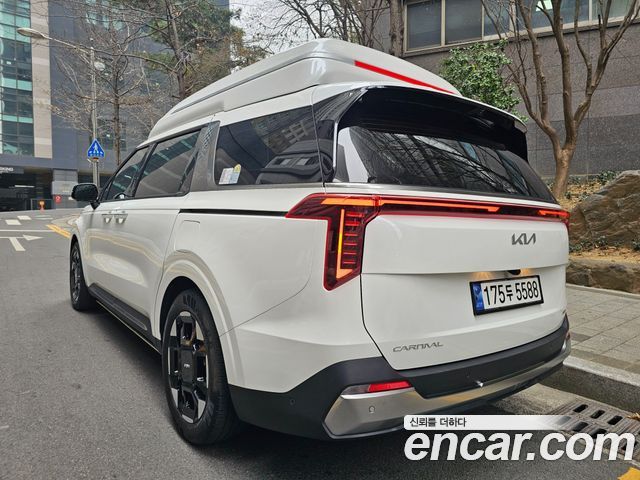 Kia Carnival (IV) HEV 9-Seater Hi-Limousine (Special vehicle) 2024 — фото 5