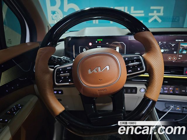 Kia Carnival (IV) HEV 9-Seater Hi-Limousine (Special vehicle) 2024 — фото 6