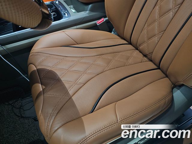 Kia Carnival (IV) HEV 9-Seater Hi-Limousine (Special vehicle) 2024 — фото 17