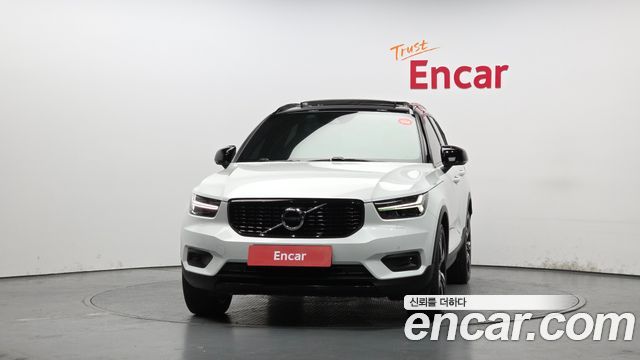 Volvo XC40 T4 R-Design 2020 — фото 3