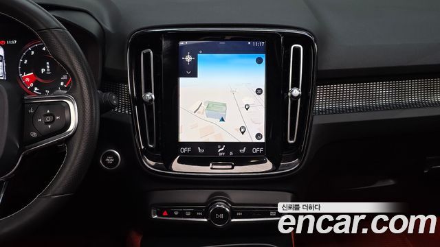 Volvo XC40 T4 R-Design 2020 — фото 14