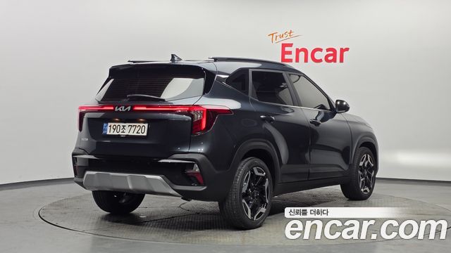 Kia Seltos Gasoline 1.6 Turbo 2WD Signature 2023 — фото 2