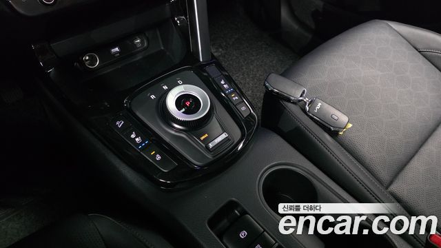 Kia Seltos Gasoline 1.6 Turbo 2WD Signature 2023 — фото 9