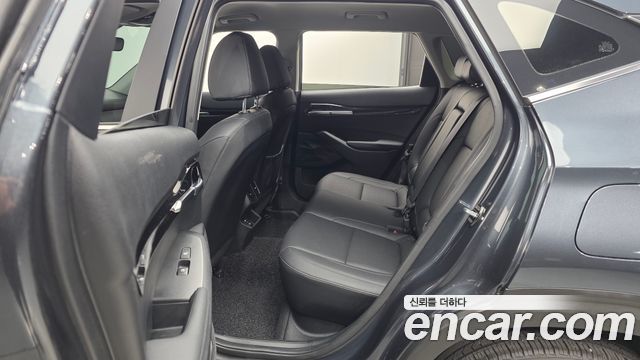 Kia Seltos Gasoline 1.6 Turbo 2WD Signature 2023 — фото 11
