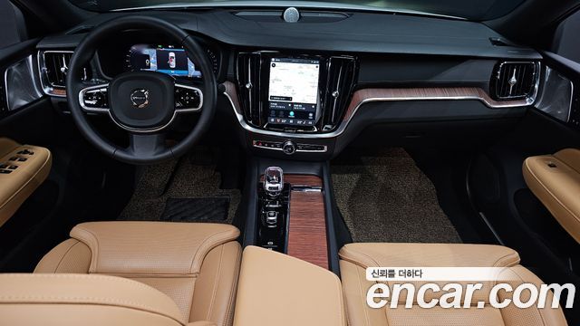 Volvo S60 (III) B5 Ultimate Bright 2024 — фото 7