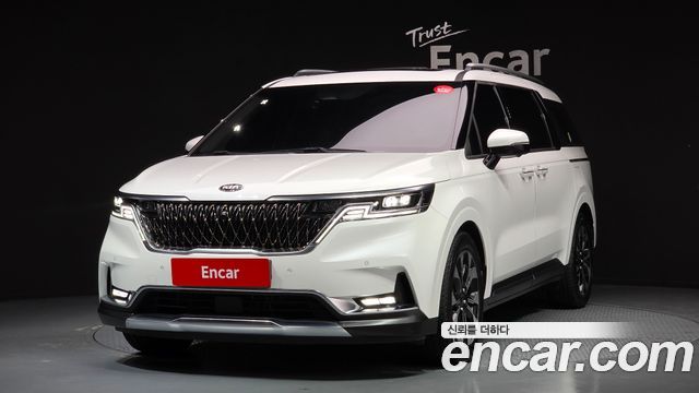 Kia Carnival (IV) Gasoline 7-Seater Signature