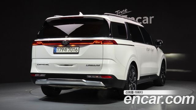 Kia Carnival (IV) Gasoline 7-Seater Signature 2021 — фото 2