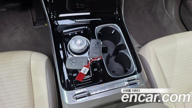 Kia Carnival (IV) Gasoline 7-Seater Signature 2021 — фото 9