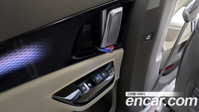 Kia Carnival (IV) Gasoline 7-Seater Signature 2021 — фото 17