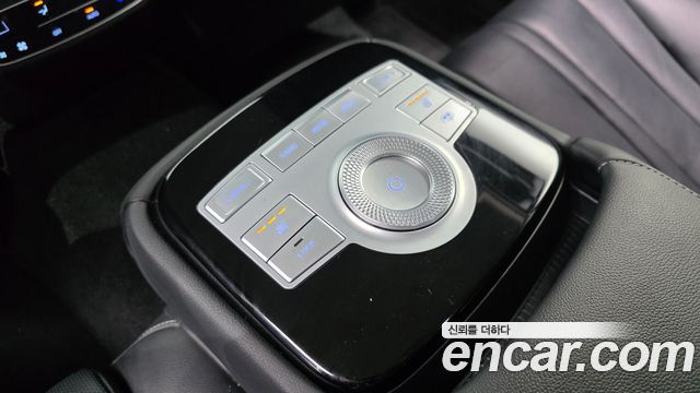 Genesis G80 (RG3) Gasoline 2.5 Turbo AWD 2022 — фото 17