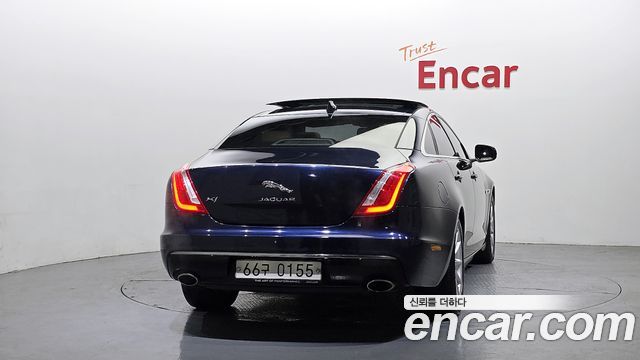 Jaguar XJ 2.0 Luxury SWB X351 2016 — фото 4