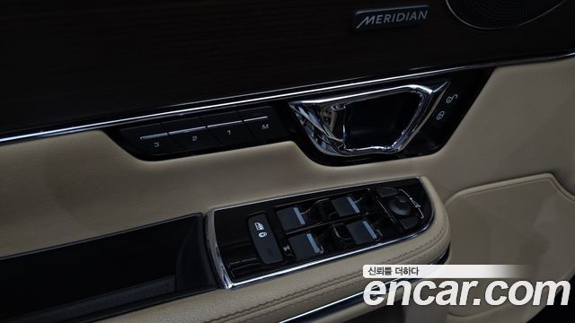 Jaguar XJ 2.0 Luxury SWB X351 2016 — фото 12