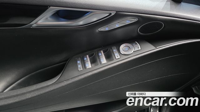 Genesis G80 (RG3) Gasoline 3.5 Turbo AWD 2022 — фото 14