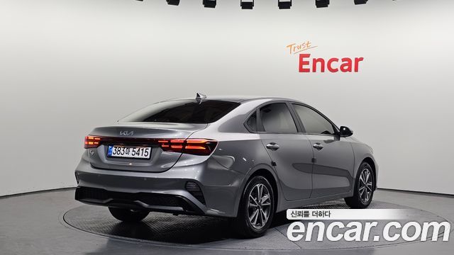 Kia K3 (II) 1.6 Prestige 2024 — фото 2