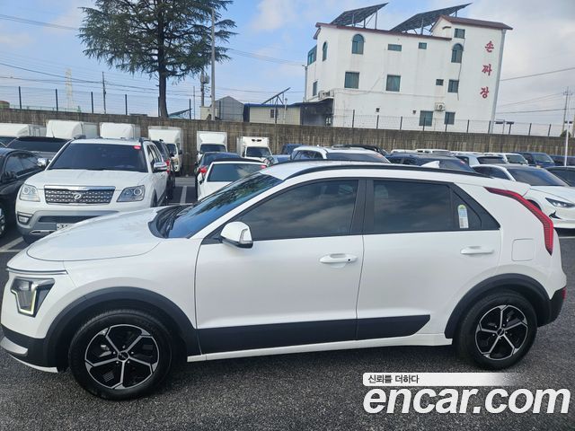 Kia Niro Prestige 2025 — фото 4