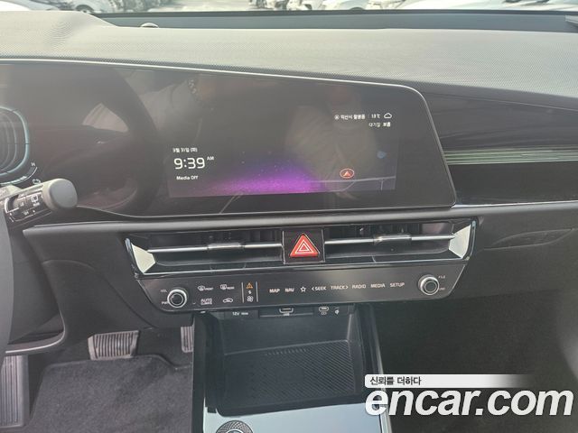 Kia Niro Prestige 2025 — фото 22