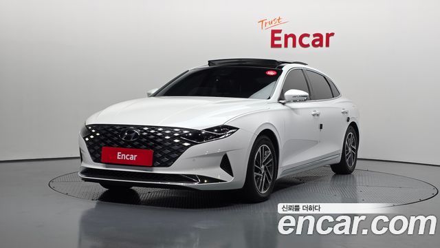 Hyundai Grandeur (IG) 3.0 LPi Rent Car Premium