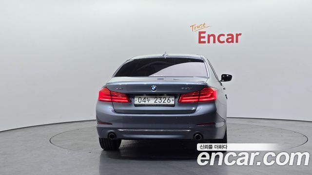 BMW 5 Series (G30) 530i xDrive Luxury Plus 2019 — фото 4