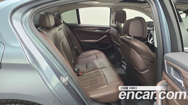 BMW 5 Series (G30) 530i xDrive Luxury Plus 2019 — фото 12