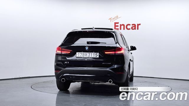 BMW X1 (F48) xDrive 20i Advantage 2020 — фото 4