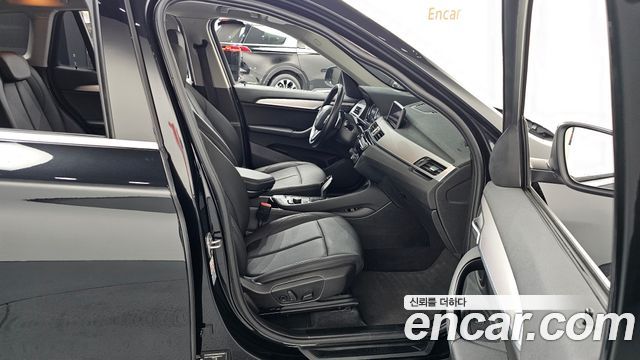 BMW X1 (F48) xDrive 20i Advantage 2020 — фото 15