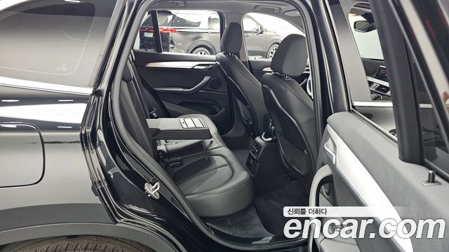 BMW X1 (F48) xDrive 20i Advantage 2020 — фото 16