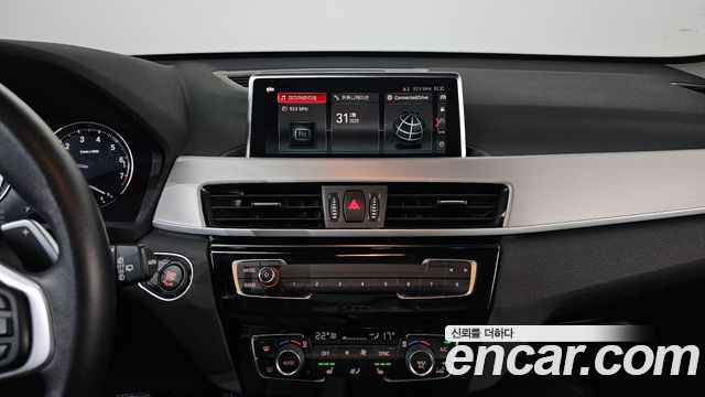BMW X1 (F48) xDrive 20i Advantage 2020 — фото 19