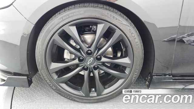 Chevrolet Malibu 2.0 Turbo Perfect Black 2019 — фото 5