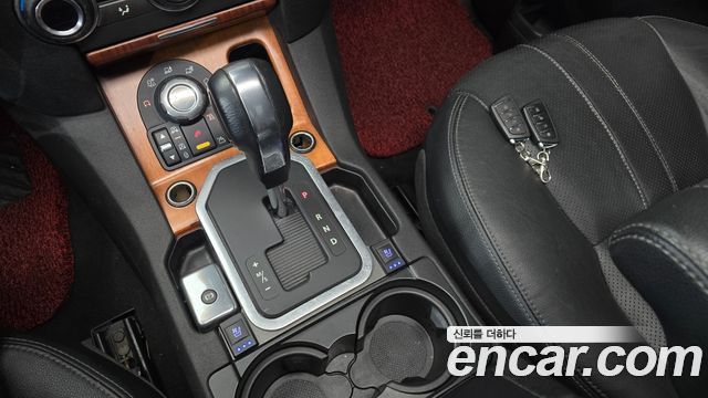 Land Rover Discovery 4 3.0 SDV6 SE 2011 — фото 9