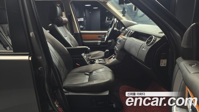 Land Rover Discovery 4 3.0 SDV6 SE 2011 — фото 11