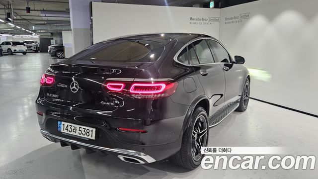 Mercedes-Benz GLC-Class (X253) GCL300 4MATIC Coupe 2023 — фото 4