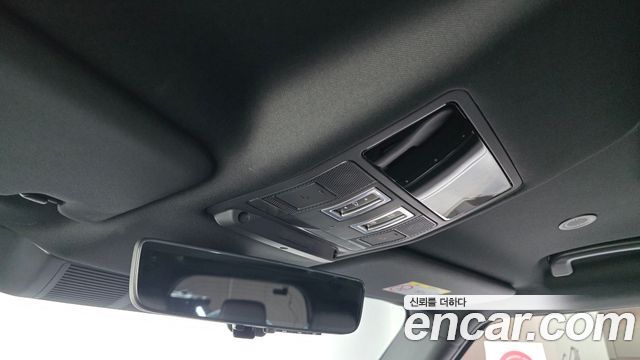 Land Rover Defender (L663) 130 P400 Outbound 2024 — фото 16