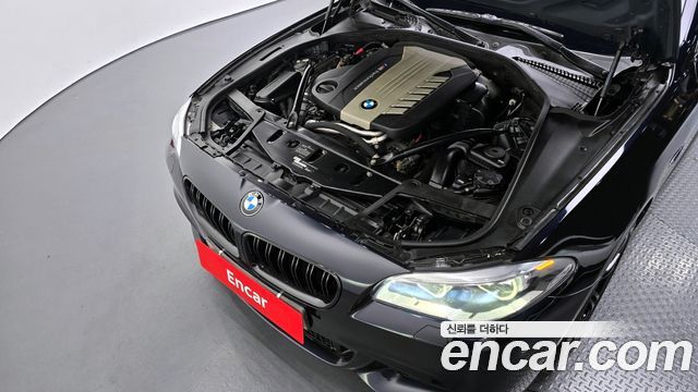 BMW 5 Series (F10) M550d xDrive 2014 — фото 6