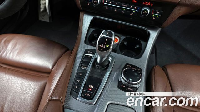 BMW 5 Series (F10) M550d xDrive 2014 — фото 9