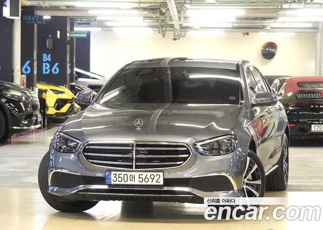 Mercedes-Benz E-Class (W213) E300e 4MATIC Exclusive
