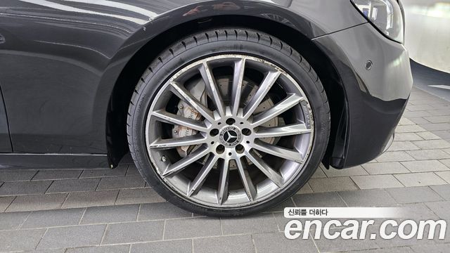 Mercedes-Benz E-Class (W213) E350 4MATIC AMG Line Edition 2021 — фото 5