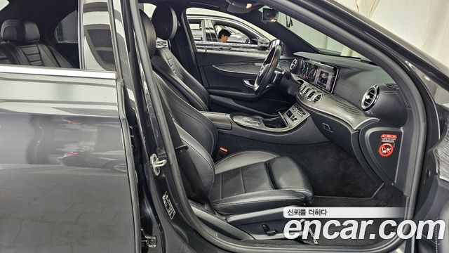 Mercedes-Benz E-Class (W213) E350 4MATIC AMG Line Edition 2021 — фото 11