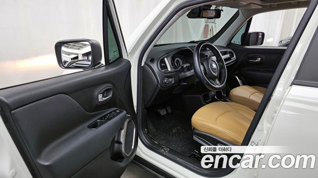 Jeep Renegade 1.3 Longitude 2022 — фото 10