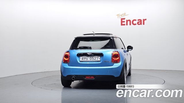 MINI Cooper D Mid 3rd 2016 — фото 4