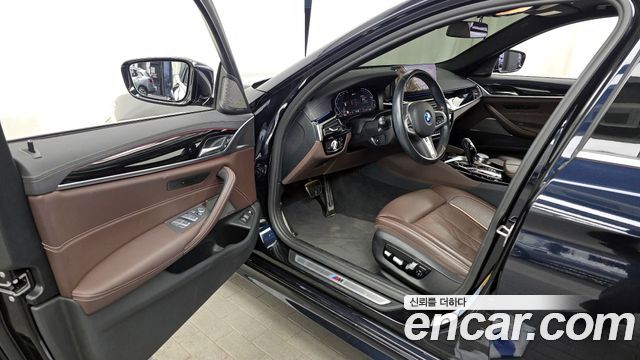 BMW 5 Series (G30) 530e M Sport 2022 — фото 10