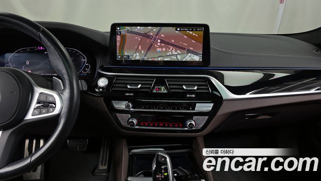 BMW 5 Series (G30) 530e M Sport 2022 — фото 14