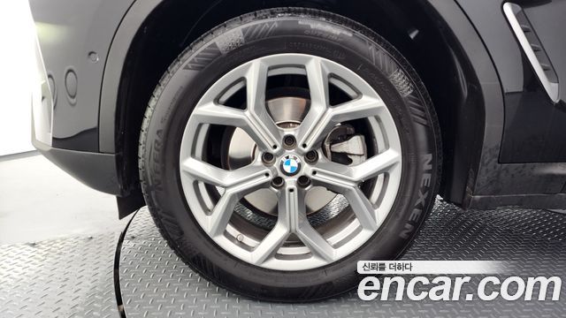 BMW X4 (G02) xDrive20i xLine 2023 — фото 5