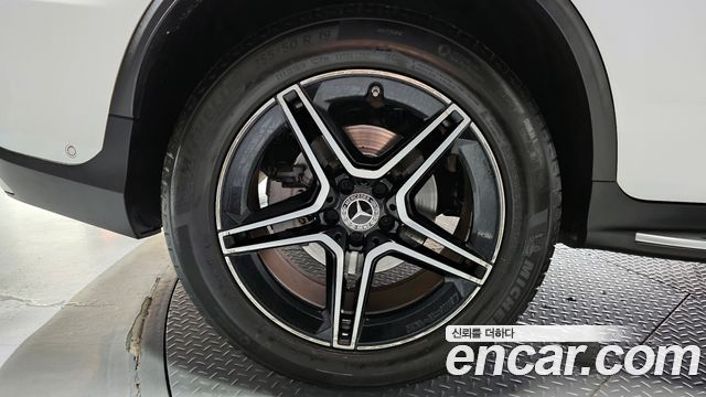 Mercedes-Benz GLC-Class (X253) GLC300 4MATIC Premium 2020 — фото 5