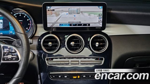 Mercedes-Benz GLC-Class (X253) GLC300 4MATIC Premium 2020 — фото 19
