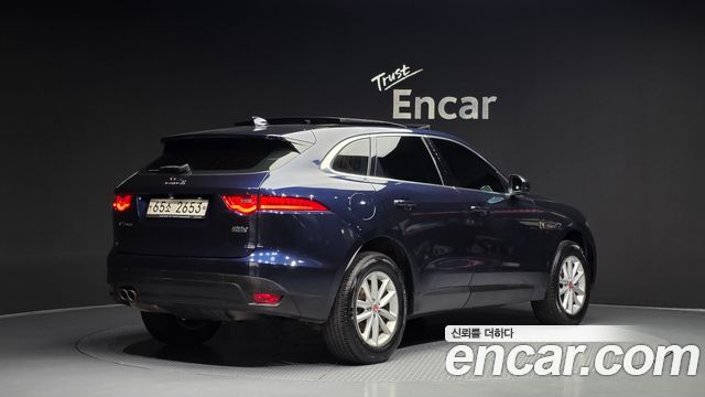 Jaguar F-PACE 20d Portfolio 2017 — фото 2