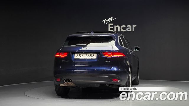 Jaguar F-PACE 20d Portfolio 2017 — фото 4