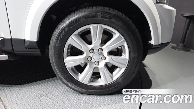 Land Rover Discovery 4 3.0 SDV6 SE 2016 — фото 5