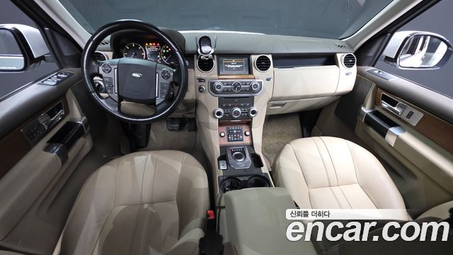 Land Rover Discovery 4 3.0 SDV6 SE 2016 — фото 7